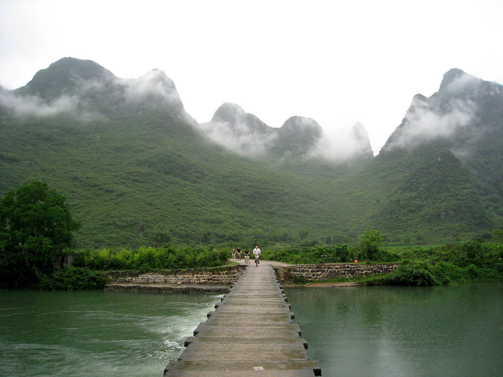 Guilin Cycling Tour © Kyle Taylor/Flickr